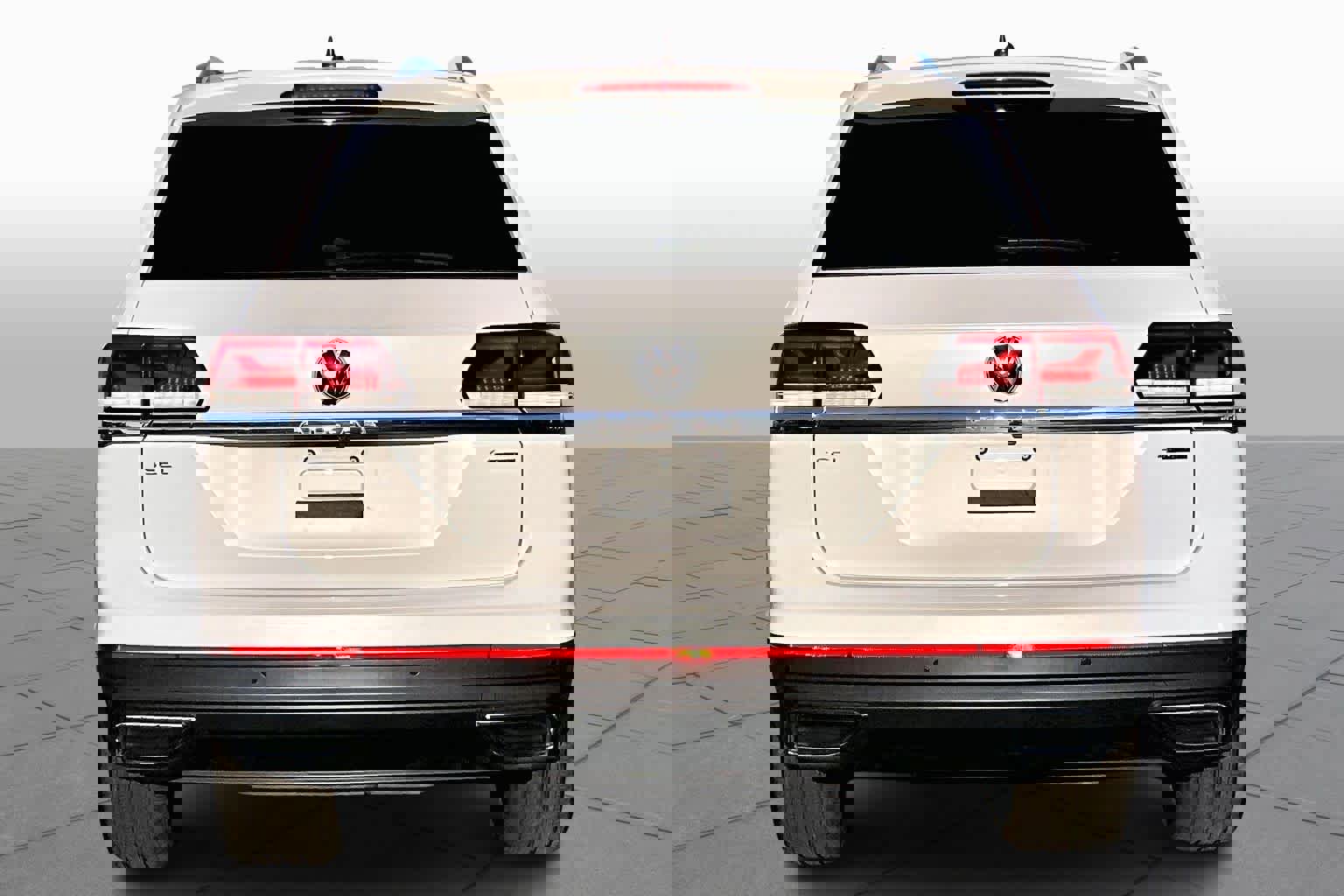 Used 2023 Volkswagen Atlas SEL image 4