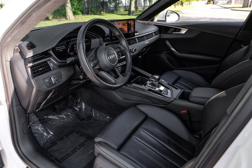 Used 2022 Audi A4 2.0T Premium Plus AWD/4WD image 5