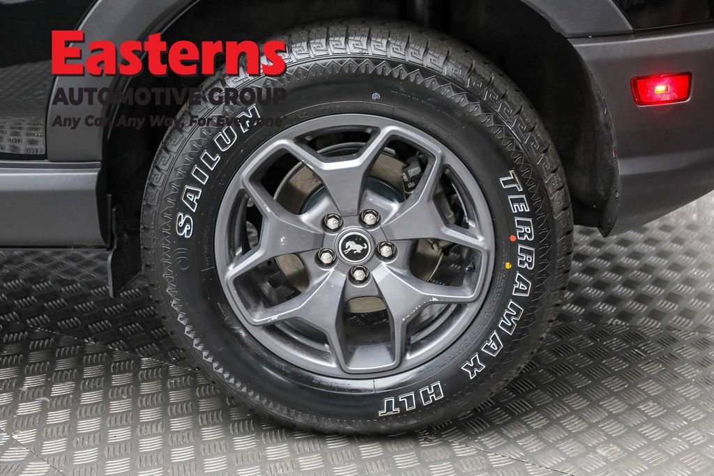 Used 2023 Ford Bronco Sport Badlands image 8