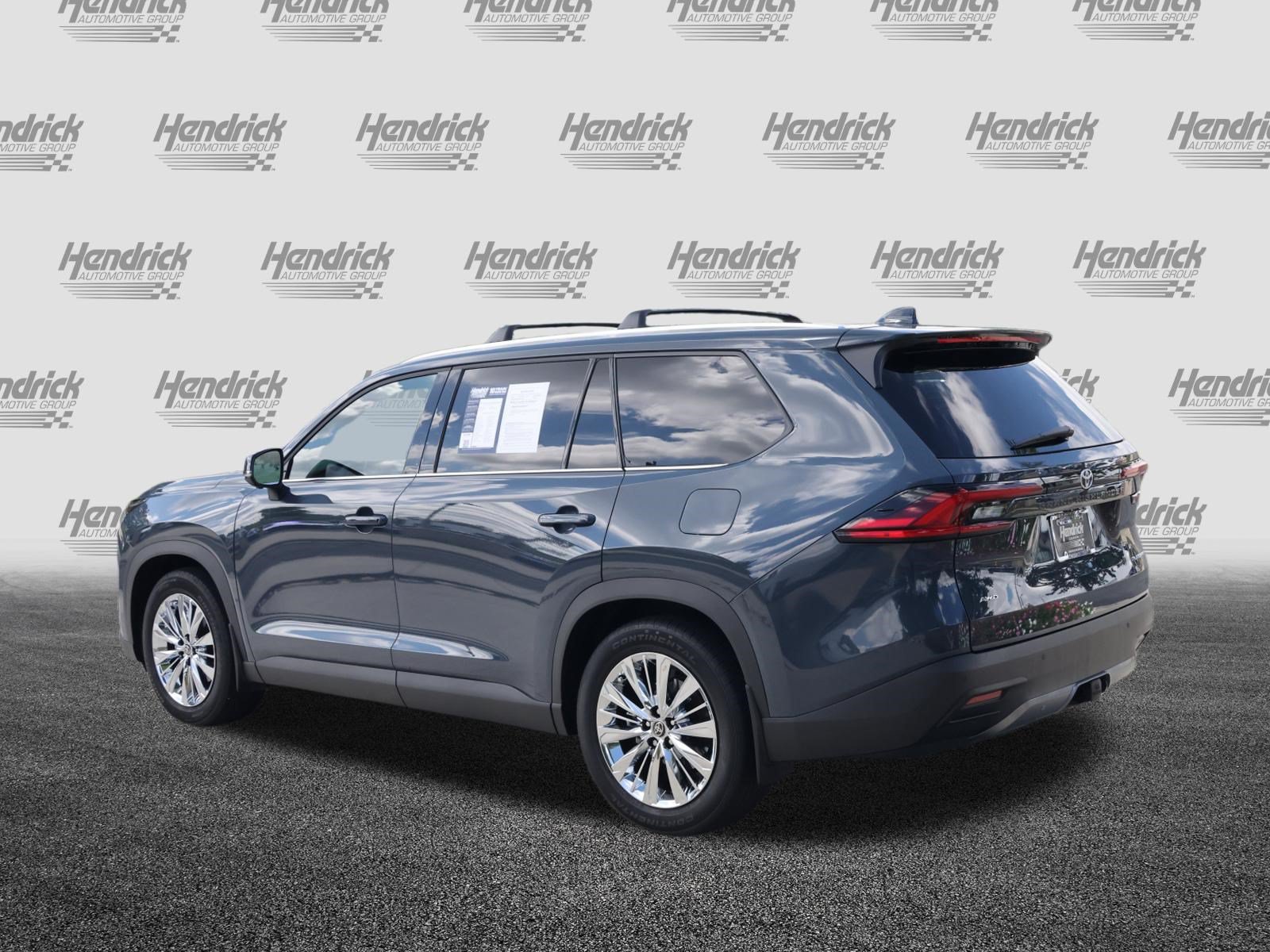 Used 2025 Toyota Grand Highlander AWD image 7