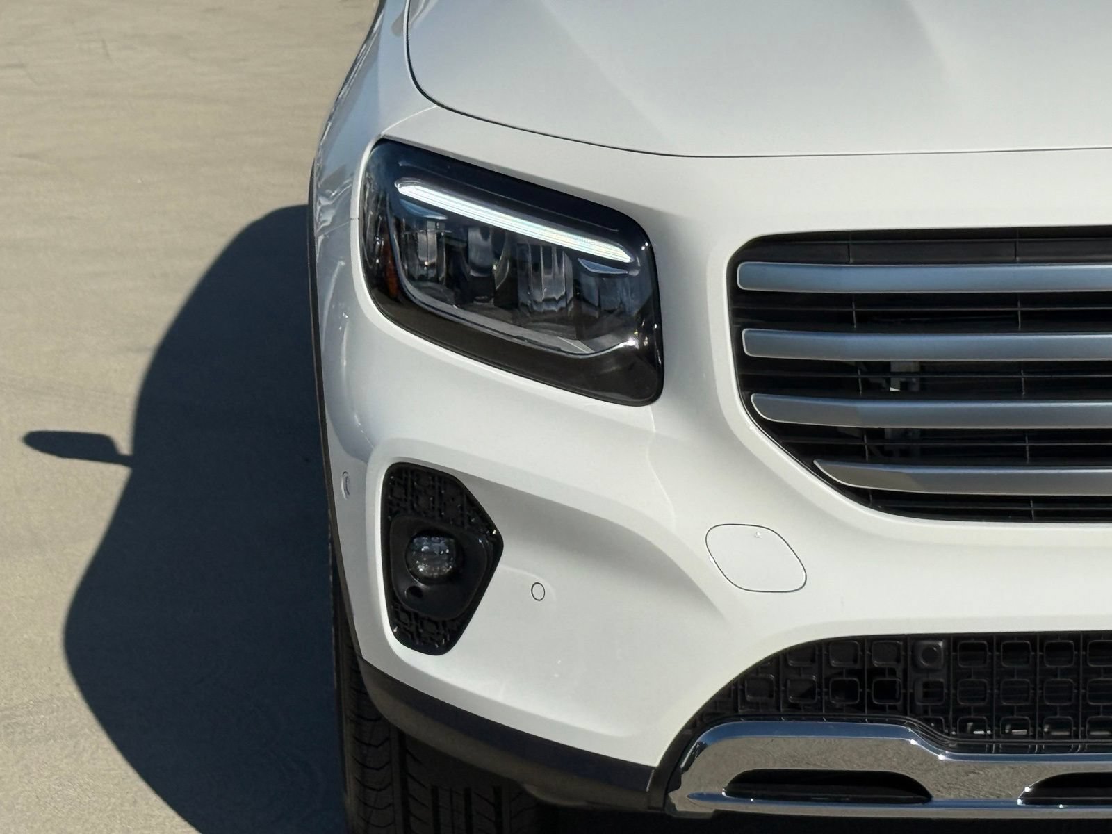 New 2026 Mercedes-Benz GLB 250 4MATIC image 5