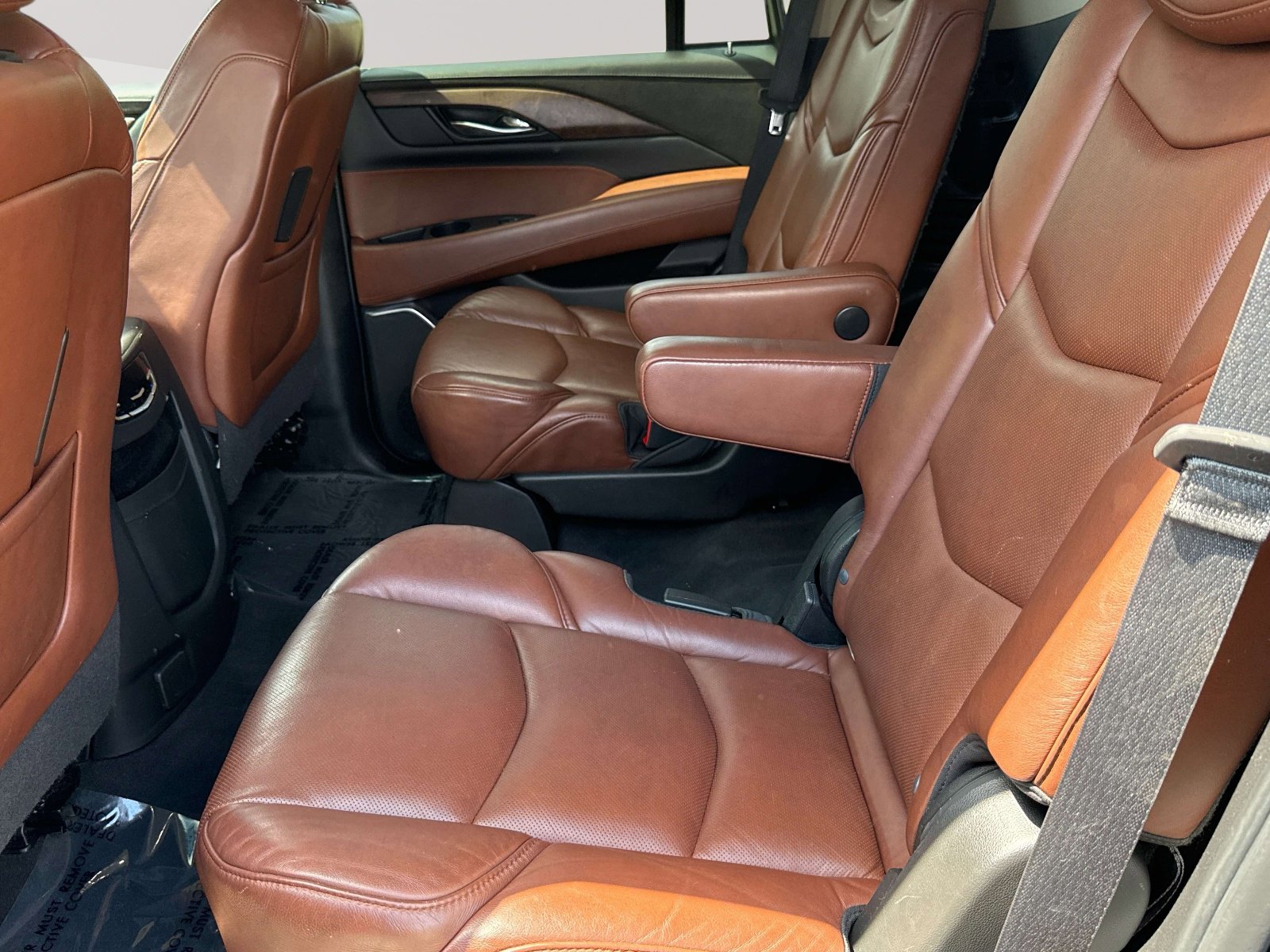 Used 2019 Cadillac Escalade Luxury image 31