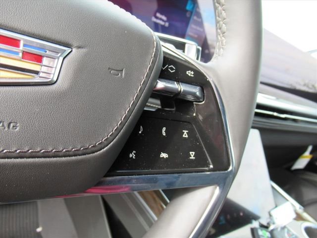 Certified 2026 Cadillac Escalade Platinum Sport w/ LPO, ONYX Package AWD/4WD image 20