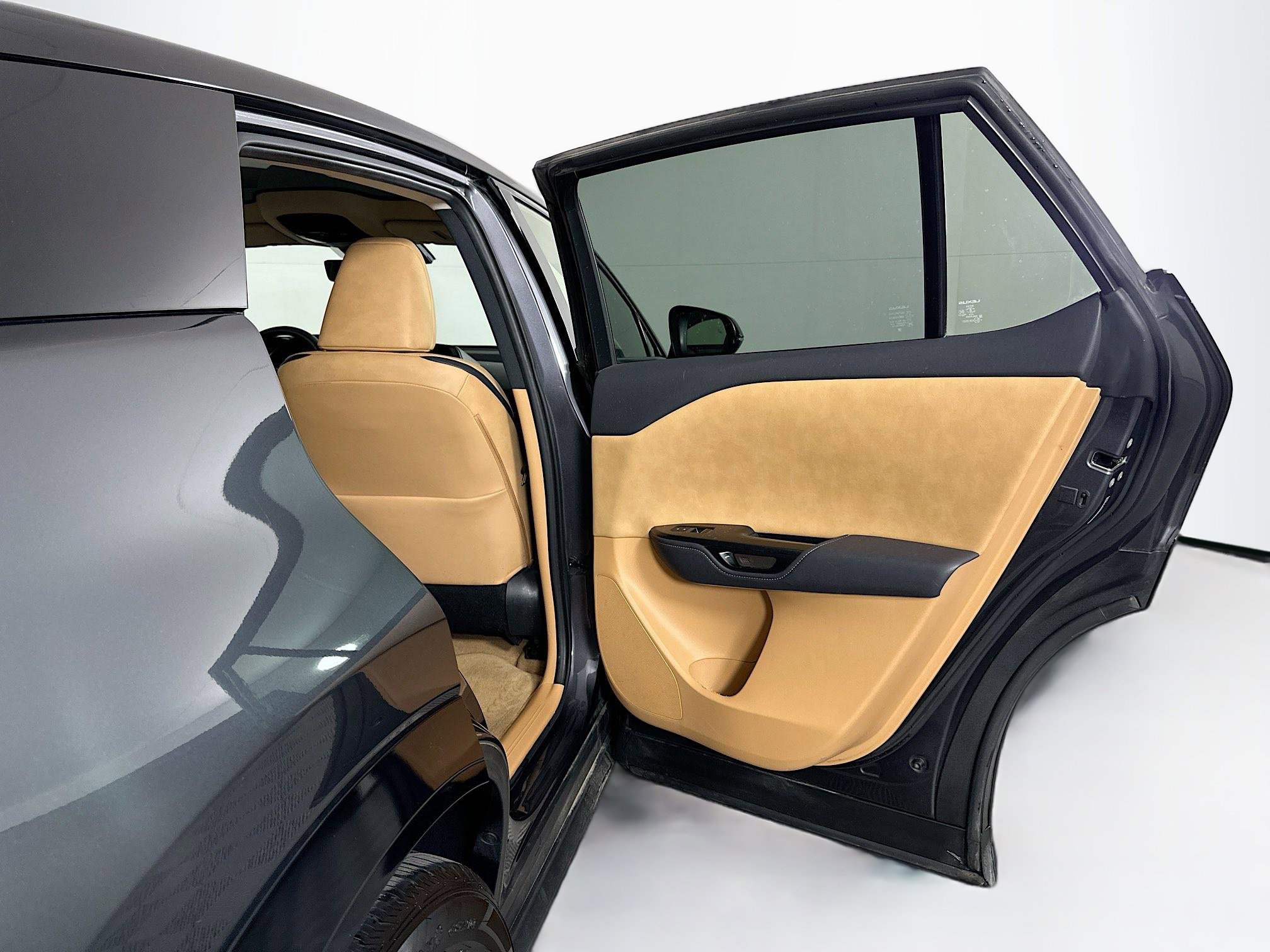 Used 2023 Lexus RZ 450e Premium w/ Technology Package image 32