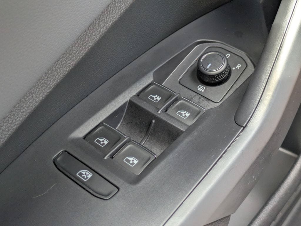 Certified 2026 Volkswagen Jetta SEL FWD image 24