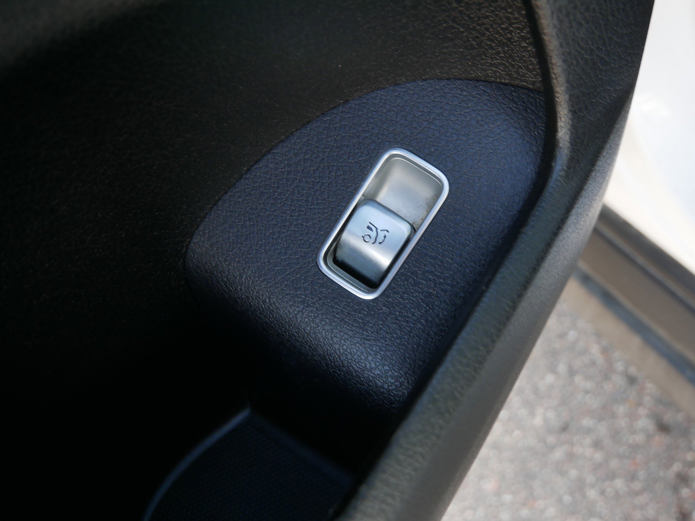 Used 2020 Mercedes-Benz GLE 350 4MATIC image 24