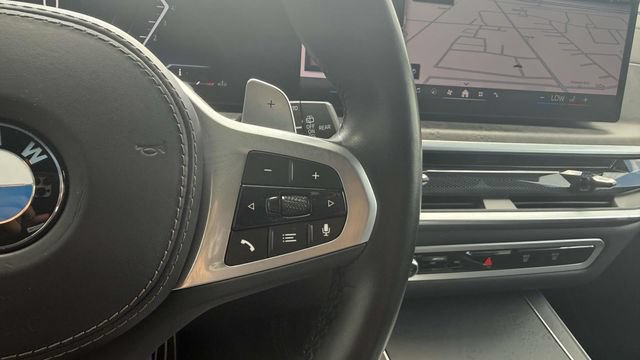 Used 2024 BMW X7 xDrive40i w/ M Sport Package AWD/4WD image 76