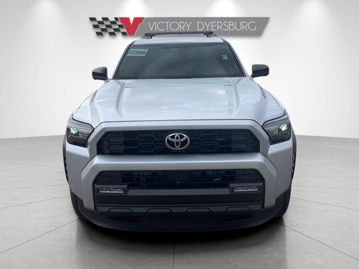 Used 2025 Toyota 4Runner 4WD image 3