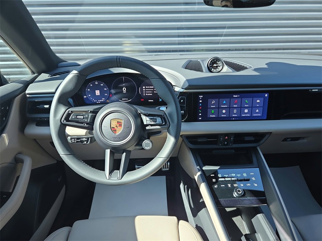 New 2025 Porsche Macan 4S Electric image 8