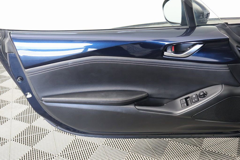 Certified 2025 MAZDA MX-5 Miata RF Grand Touring RWD image 13
