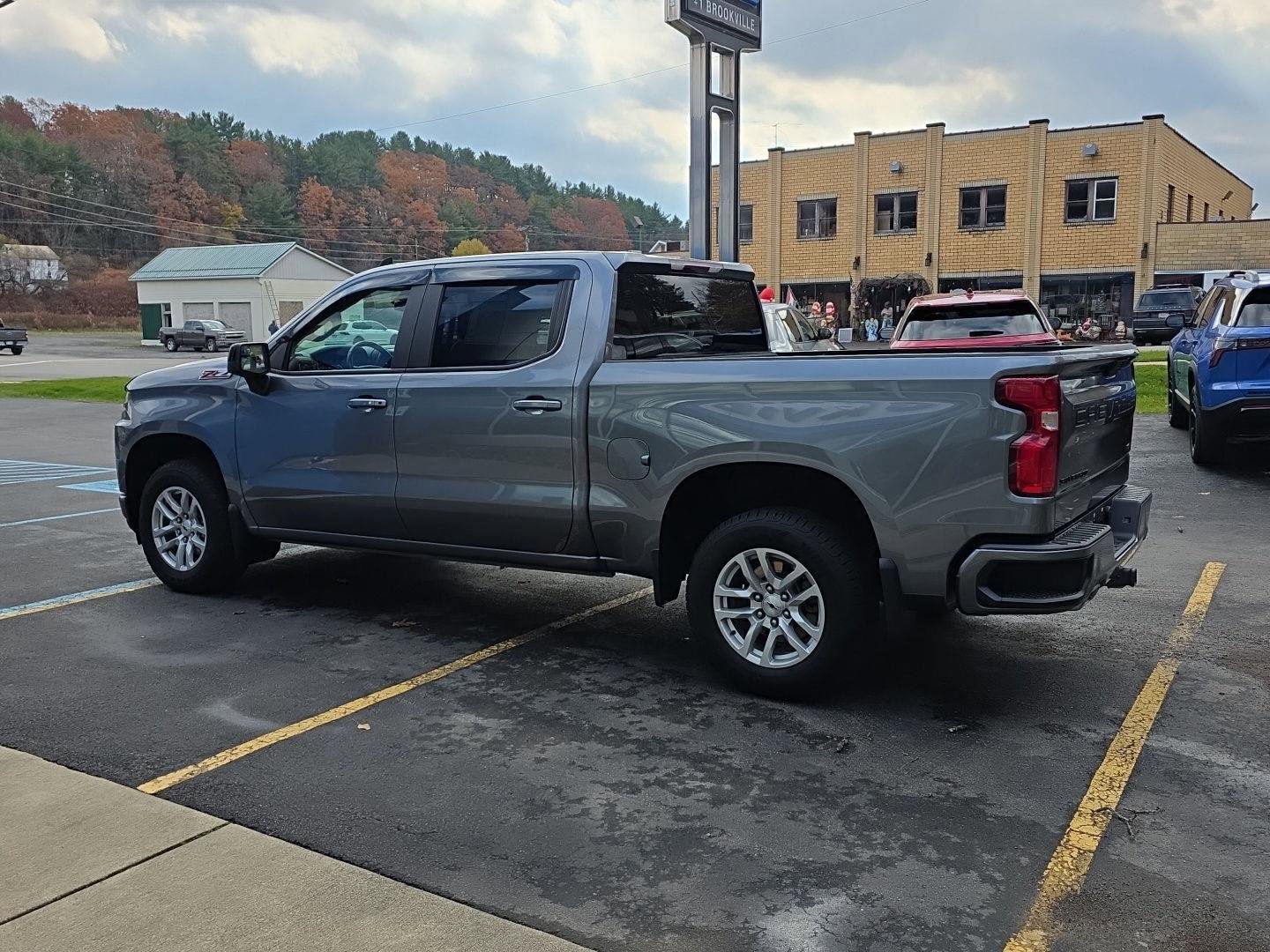 Used 2021 Chevrolet Silverado 1500 RST image 12