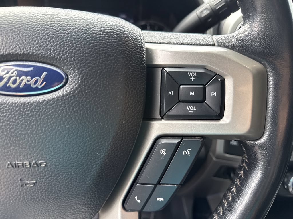 Used 2022 Ford F350 Lariat w/ Black Appearance Package AWD/4WD image 25