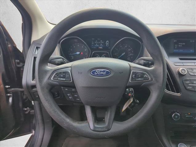 Used 2017 Ford Focus SE FWD image 13