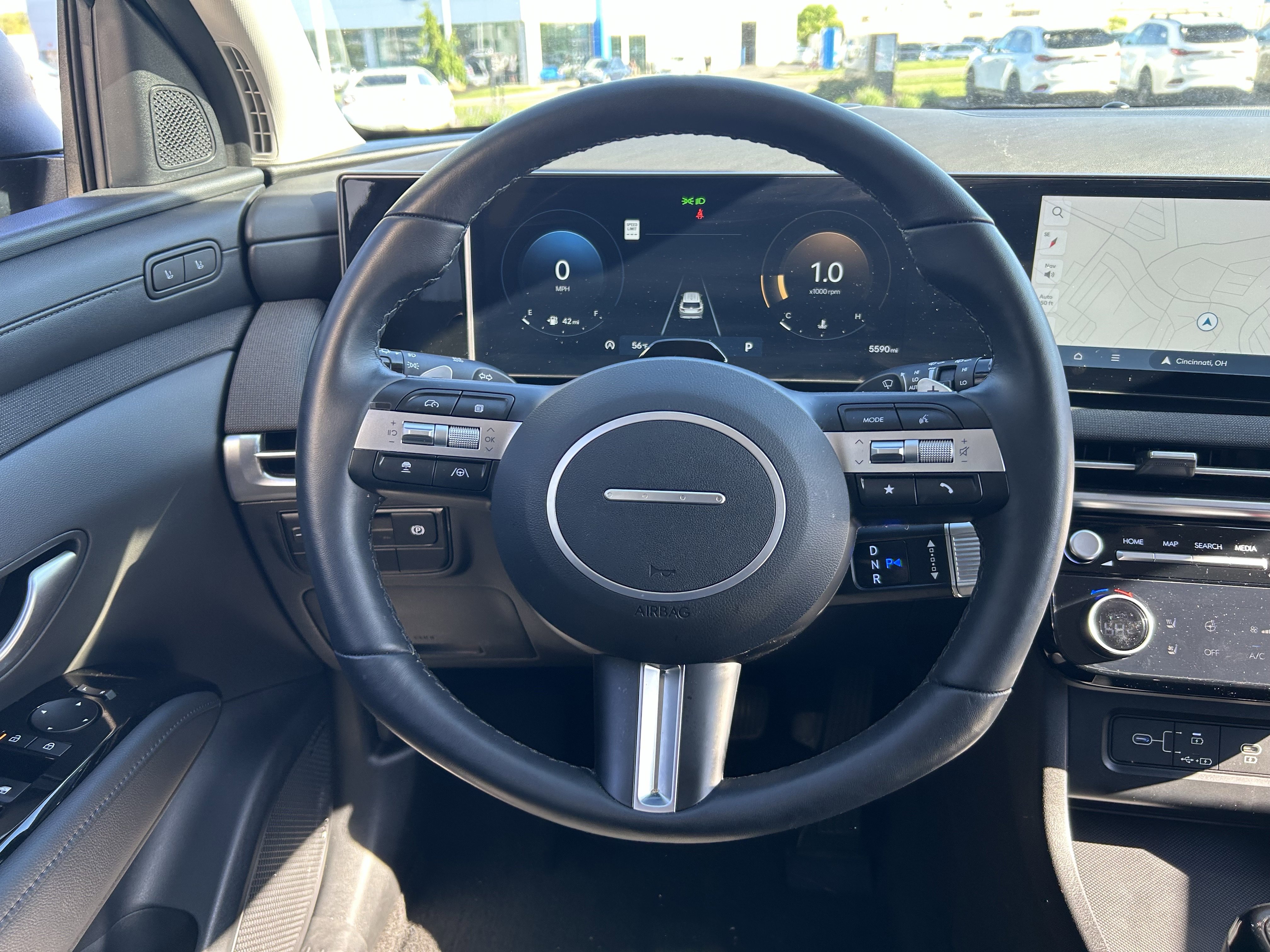 Used 2025 Hyundai Tucson Limited image 10