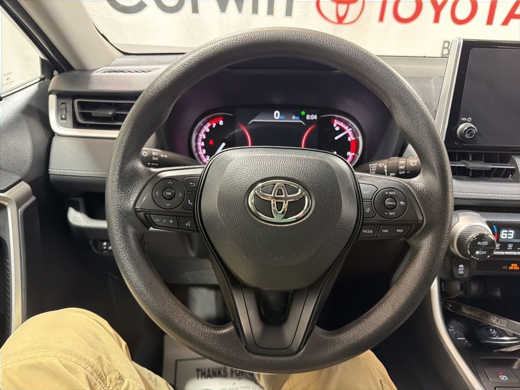 Used 2025 Toyota RAV4 XLE image 26