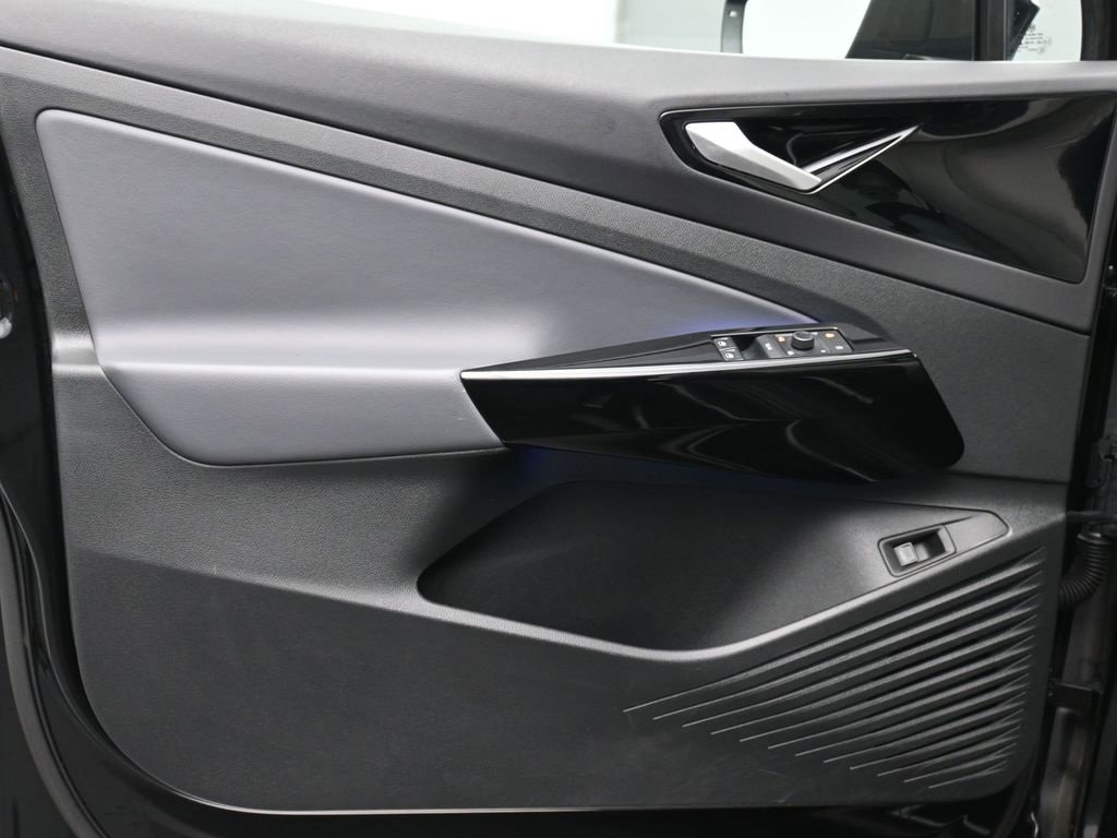 Used 2021 Volkswagen ID.4 Pro S image 9