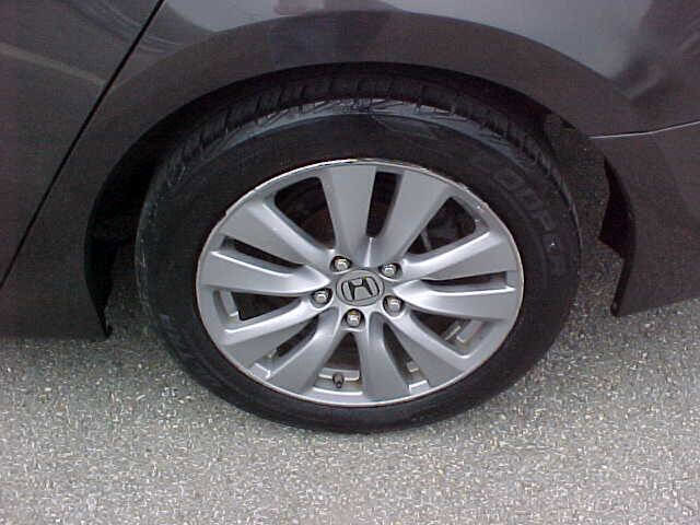 Used 2011 Honda Accord EX-L image 8
