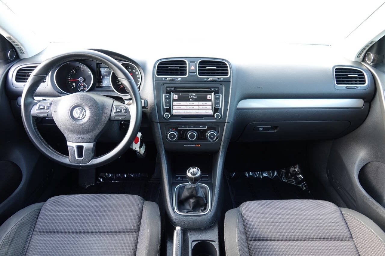 Used 2011 Volkswagen Golf TDI w/ Cold Weather Pkg FWD image 60