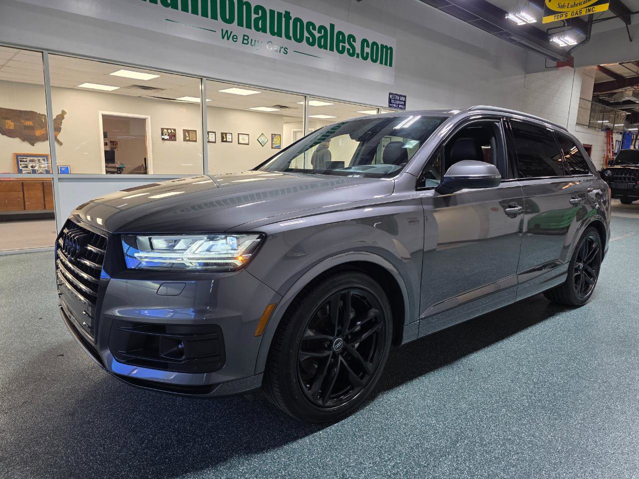 Used 2018 Audi Q7 3.0T Prestige w/ Prestige Package image 2