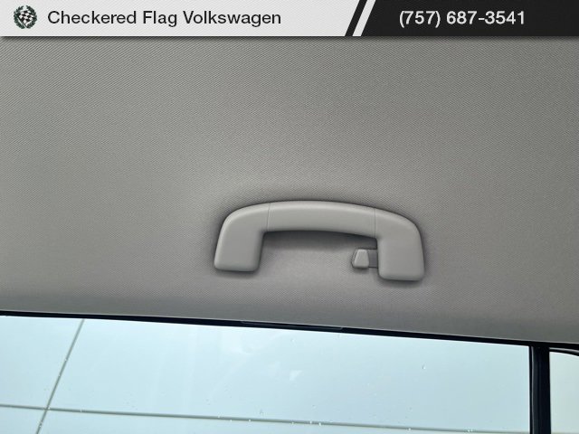 New 2025 Volkswagen Atlas SE image 53