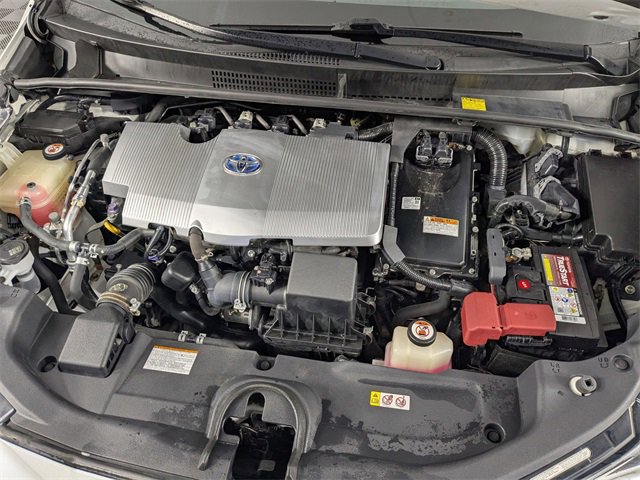 Used 2017 Toyota Prius Four image 32