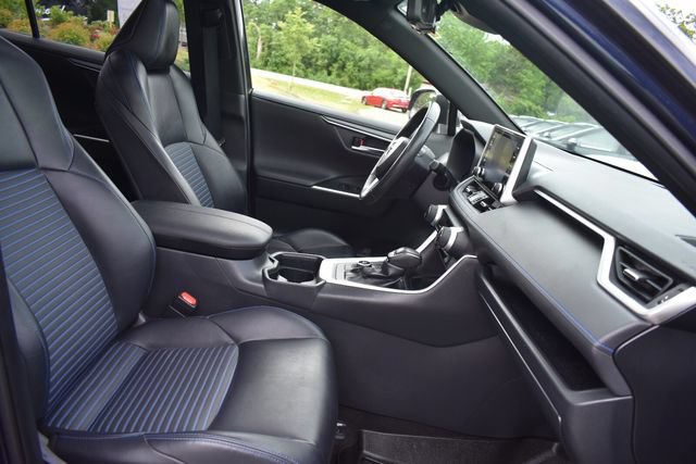 Used 2019 Toyota RAV4 XSE w/ XSE Weather Package AWD/4WD image 13