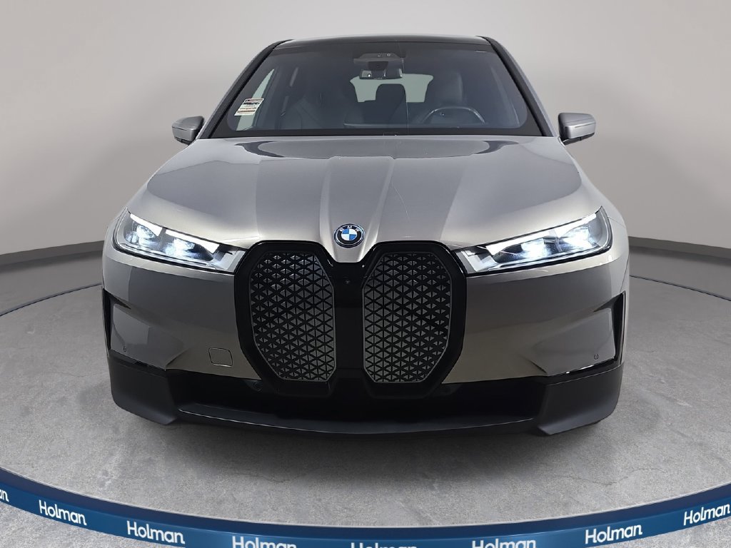 Certified 2024 BMW iX xDrive50 w/ Premium Package AWD/4WD image 2