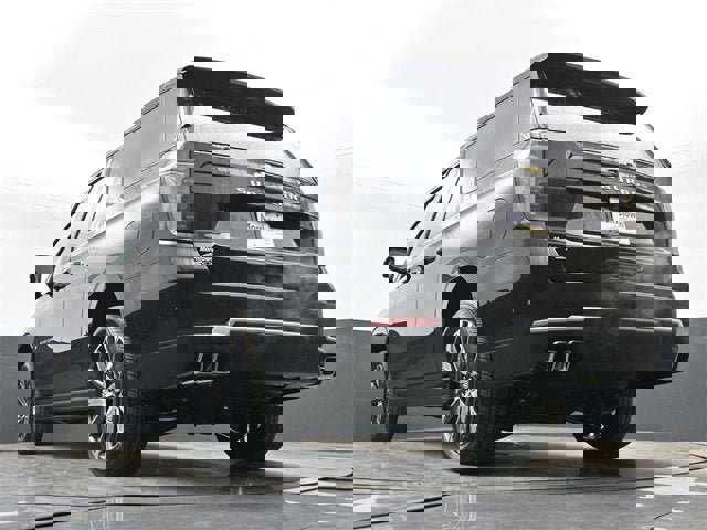 New 2026 Chevrolet Suburban High Country image 39