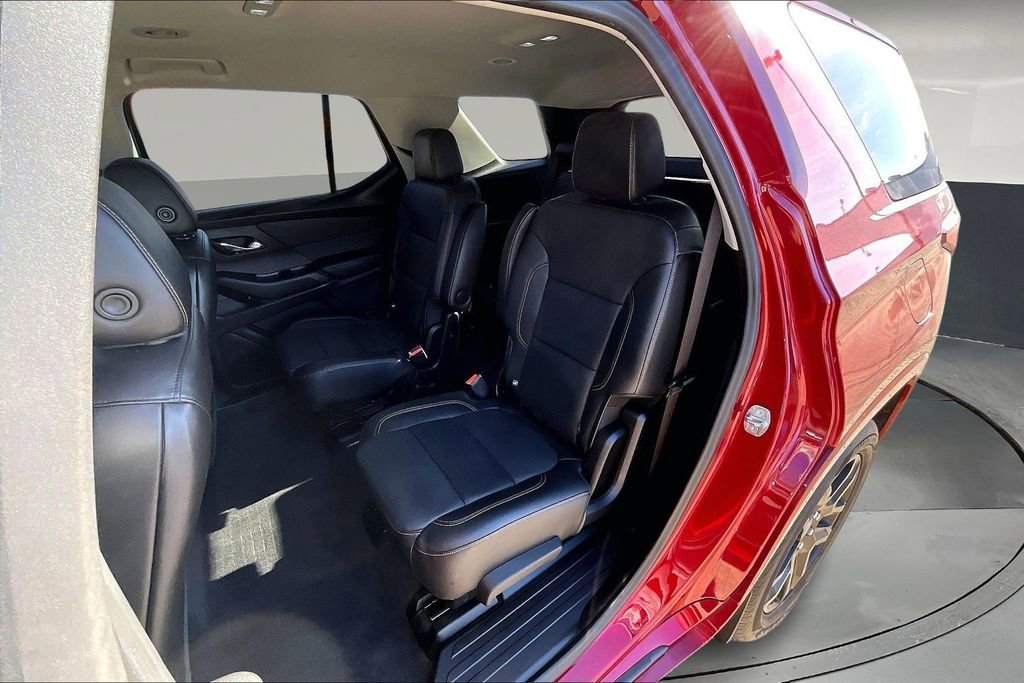 Used 2020 Chevrolet Traverse Premier w/ LPO, Black Accent Package AWD/4WD image 21