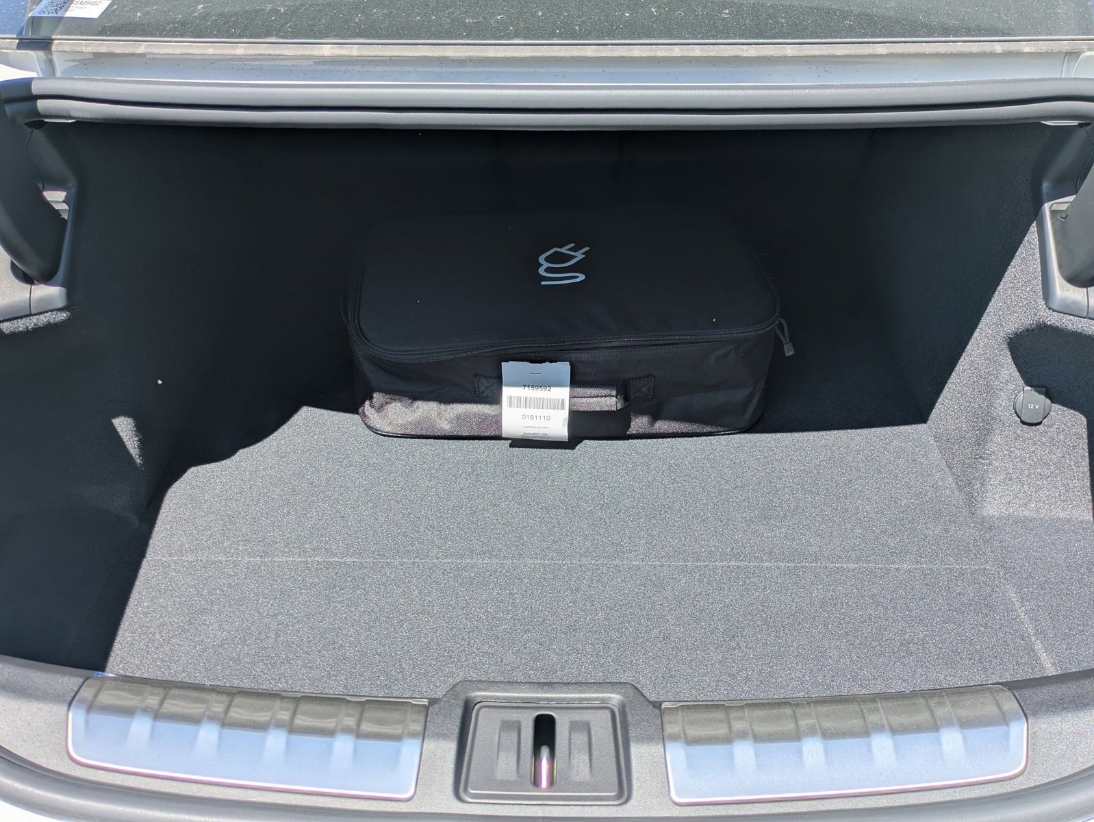 New 2025 Porsche Taycan image 23