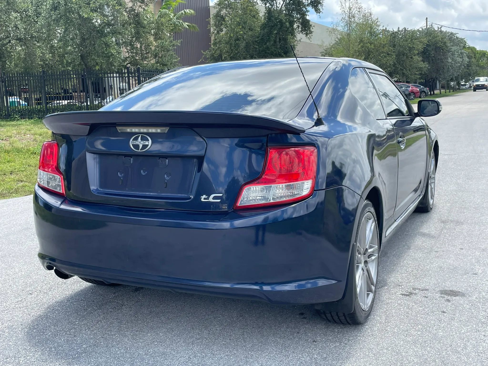 Used 2012 Scion tC FWD image 8