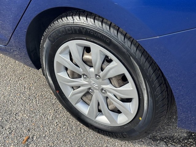 Used 2022 Hyundai Accent SE image 7