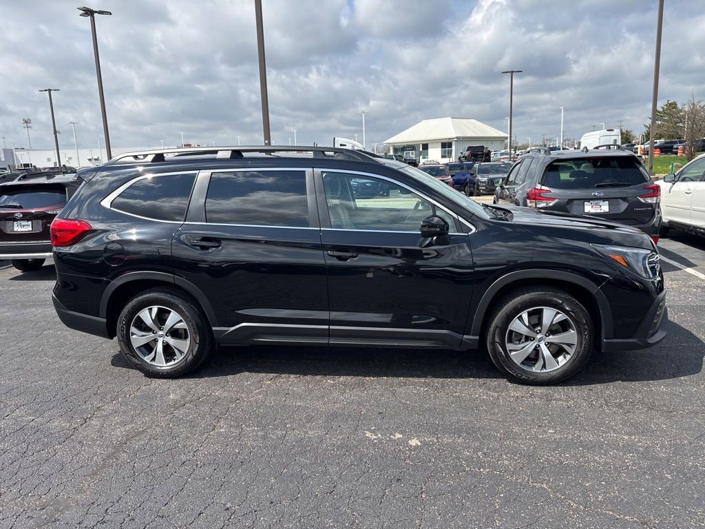 Certified 2023 Subaru Ascent Premium w/ Convenience Package image 2