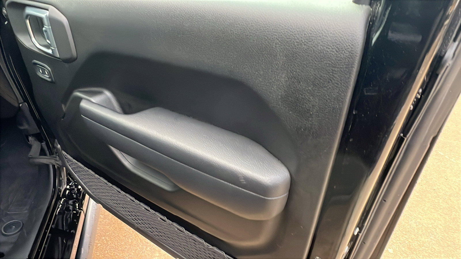 Used 2024 Jeep Gladiator Sport image 18