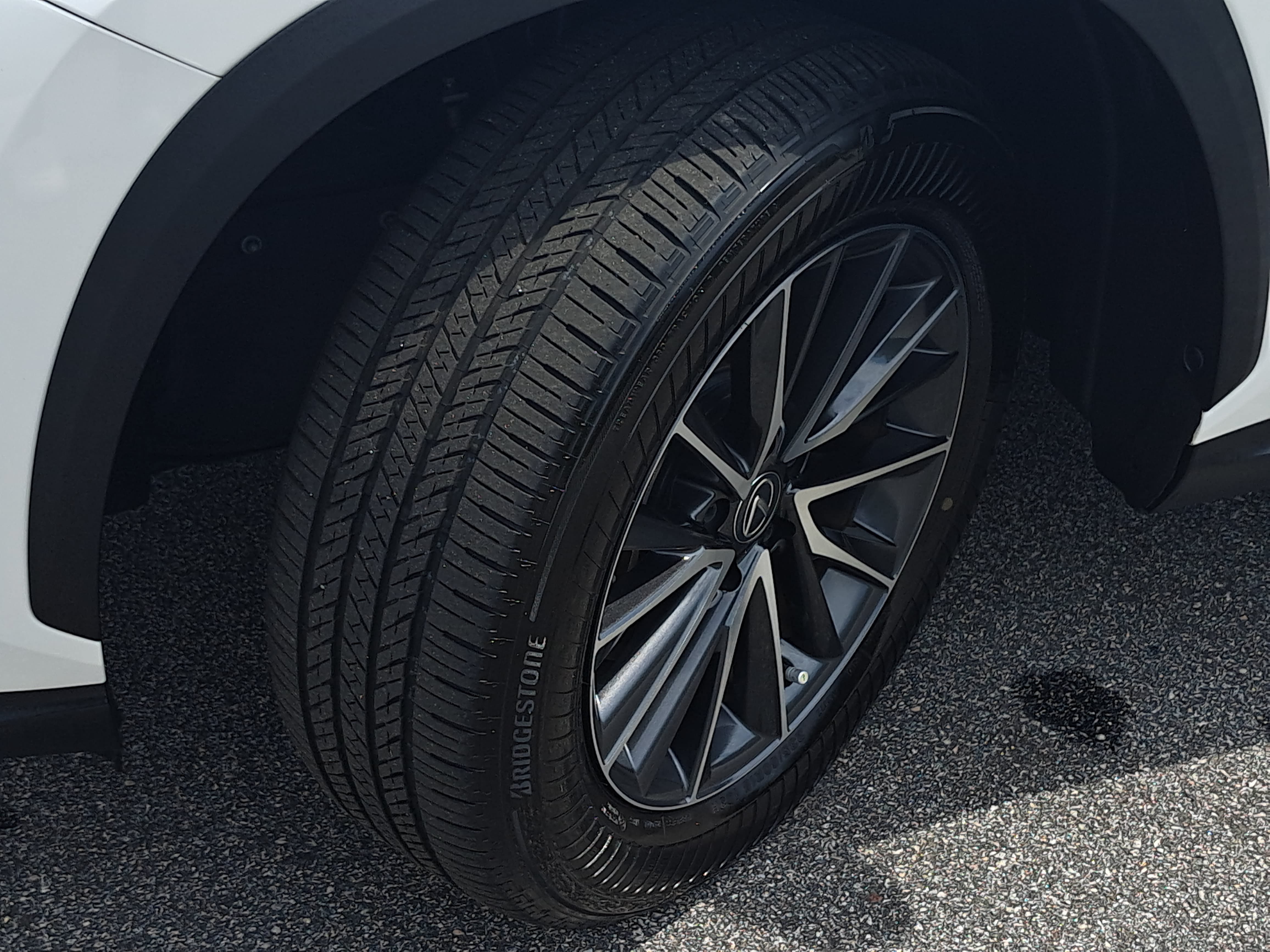 Used 2024 Lexus NX 250 FWD w/ Towing Package (2000 Lbs) image 34