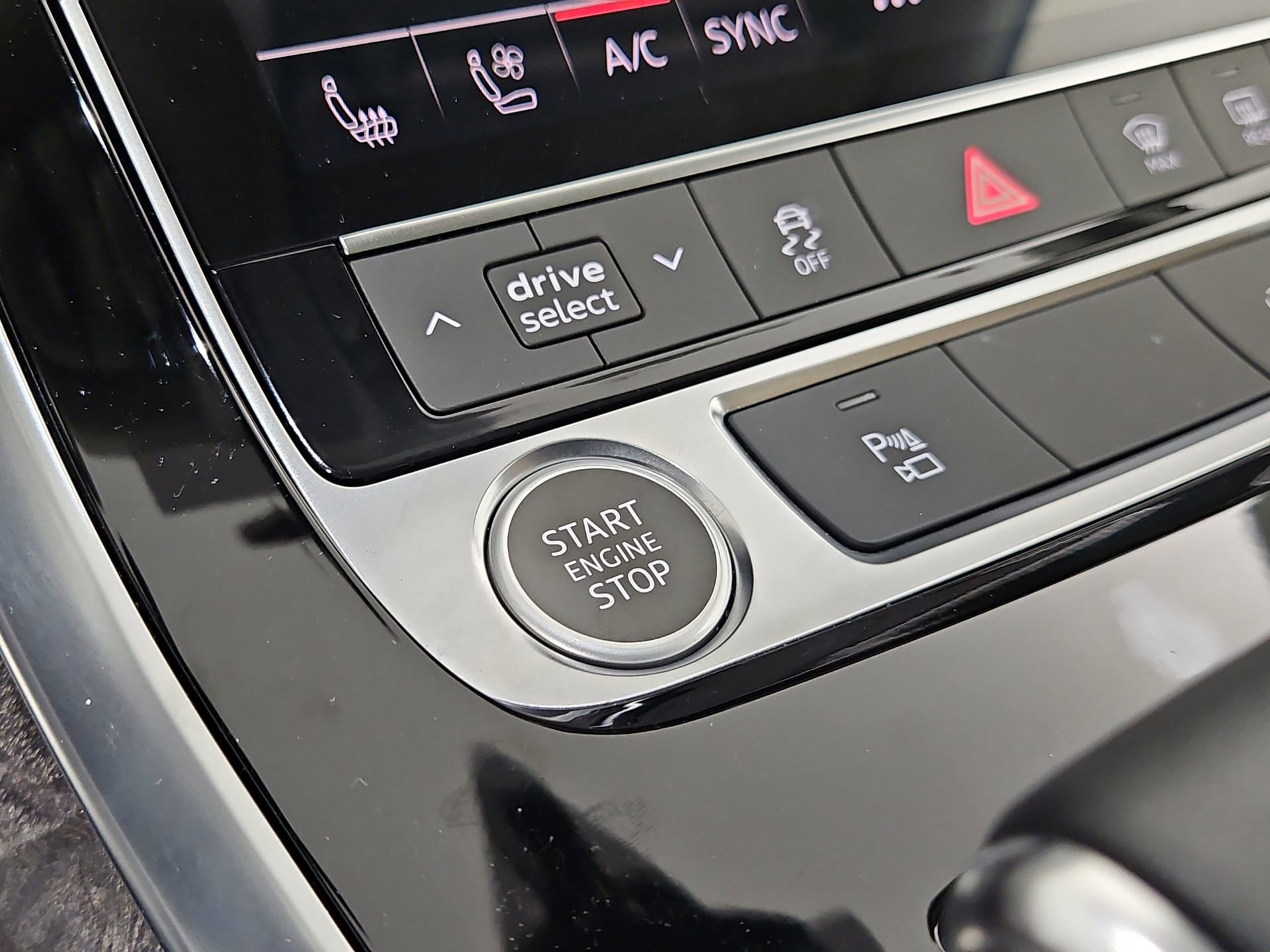 Certified 2025 Audi Q7 2.0T Premium Plus w/ Premium Plus Package image 37