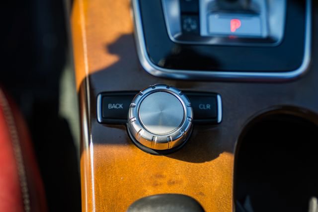 Used 2016 Mercedes-Benz SLK 300 image 25