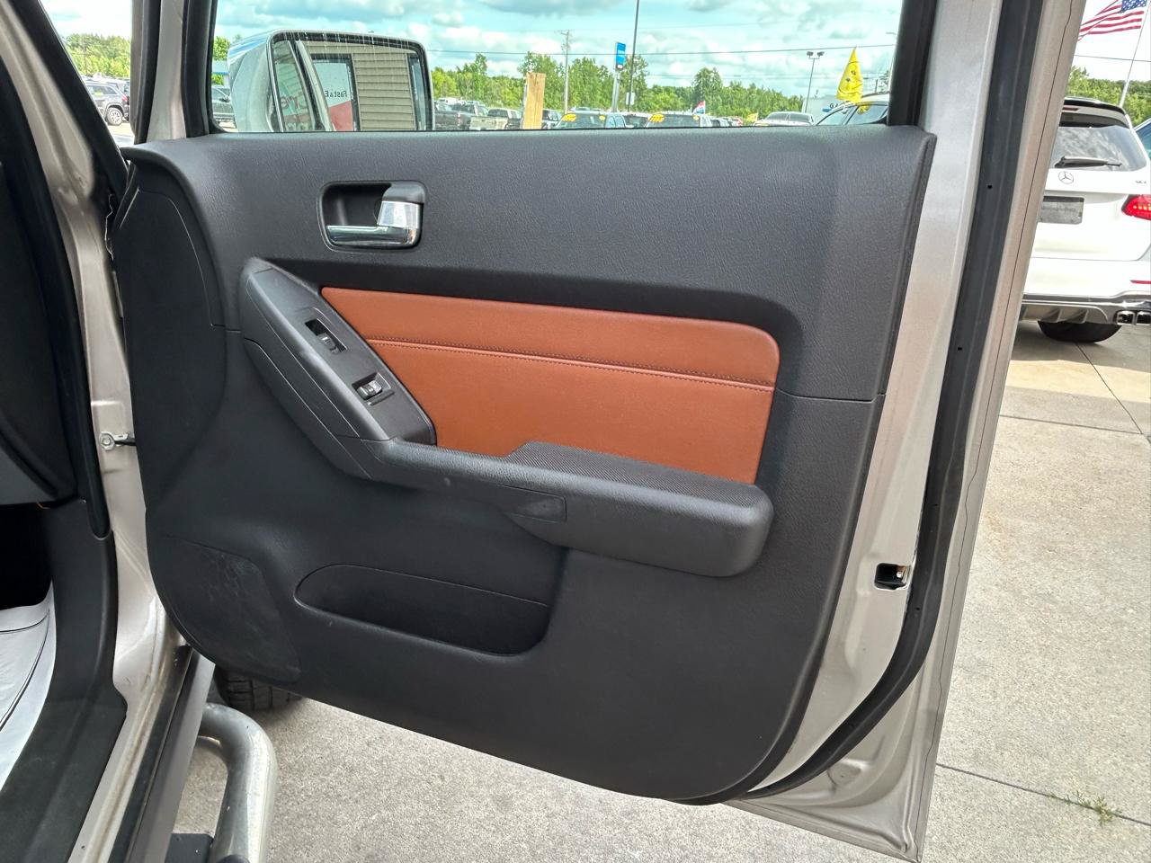 Used 2008 HUMMER H3 Luxury AWD/4WD image 19