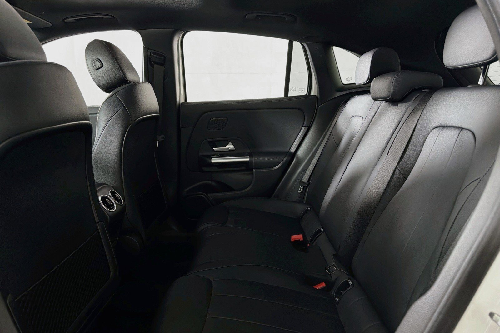 New 2026 Mercedes-Benz GLA 250 image 7