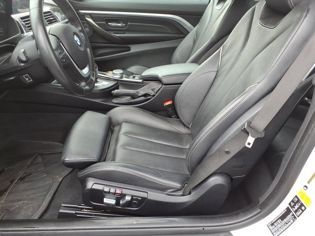 Used 2020 BMW 440i xDrive Convertible w/ Convenience Package image 13