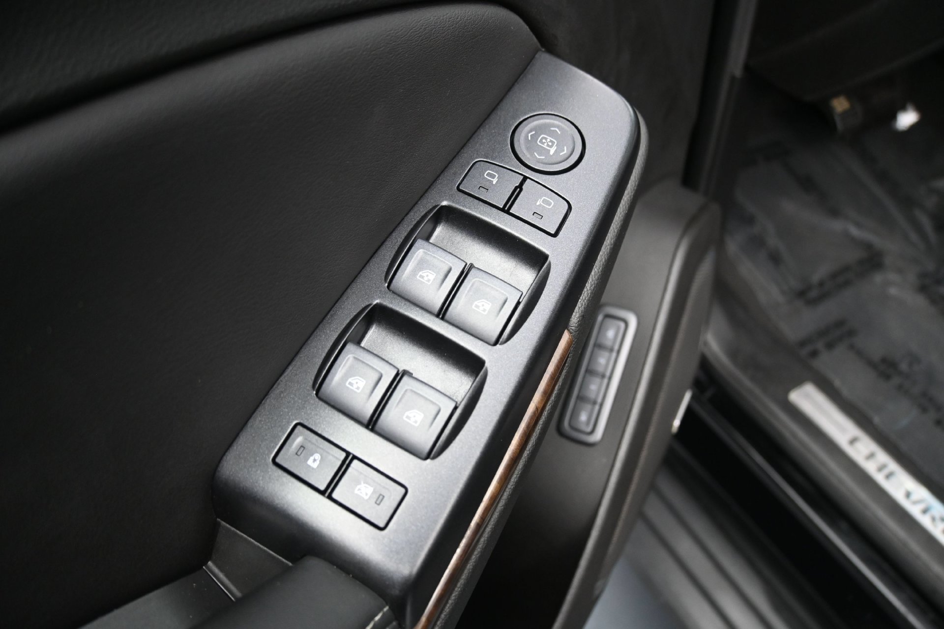 Used 2019 Chevrolet Tahoe LT AWD/4WD image 20
