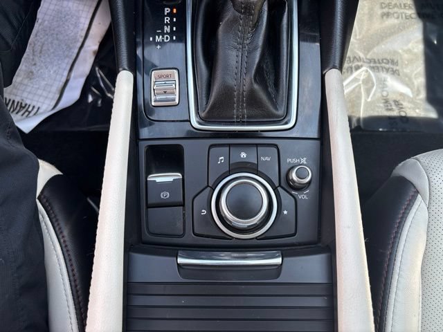 Used 2018 MAZDA MAZDA3 Grand Touring w/ Premium Equipment Package FWD image 20