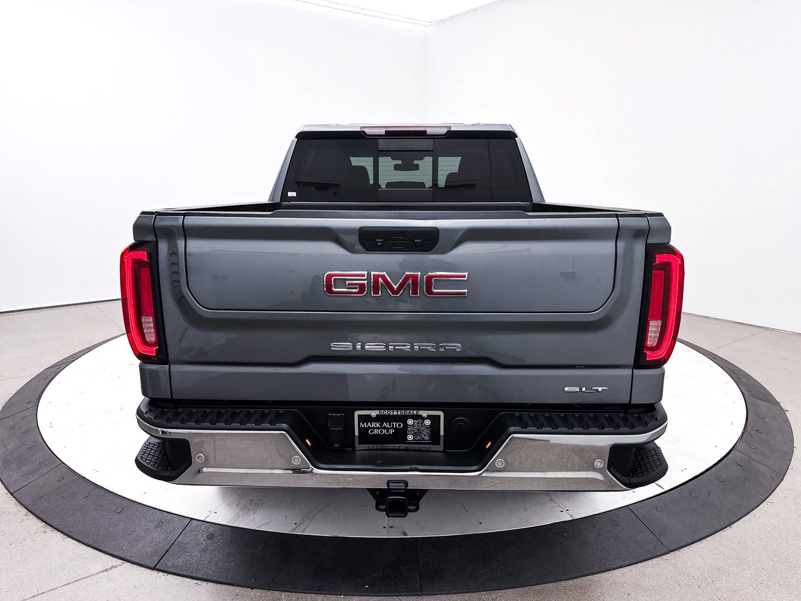 Used 2019 GMC Sierra 1500 SLT w/ SLT Premium Plus Package image 18