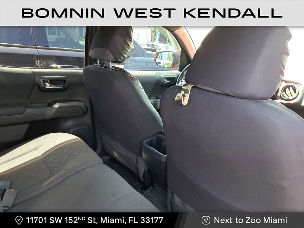 Used 2017 Toyota Tacoma SR image 8