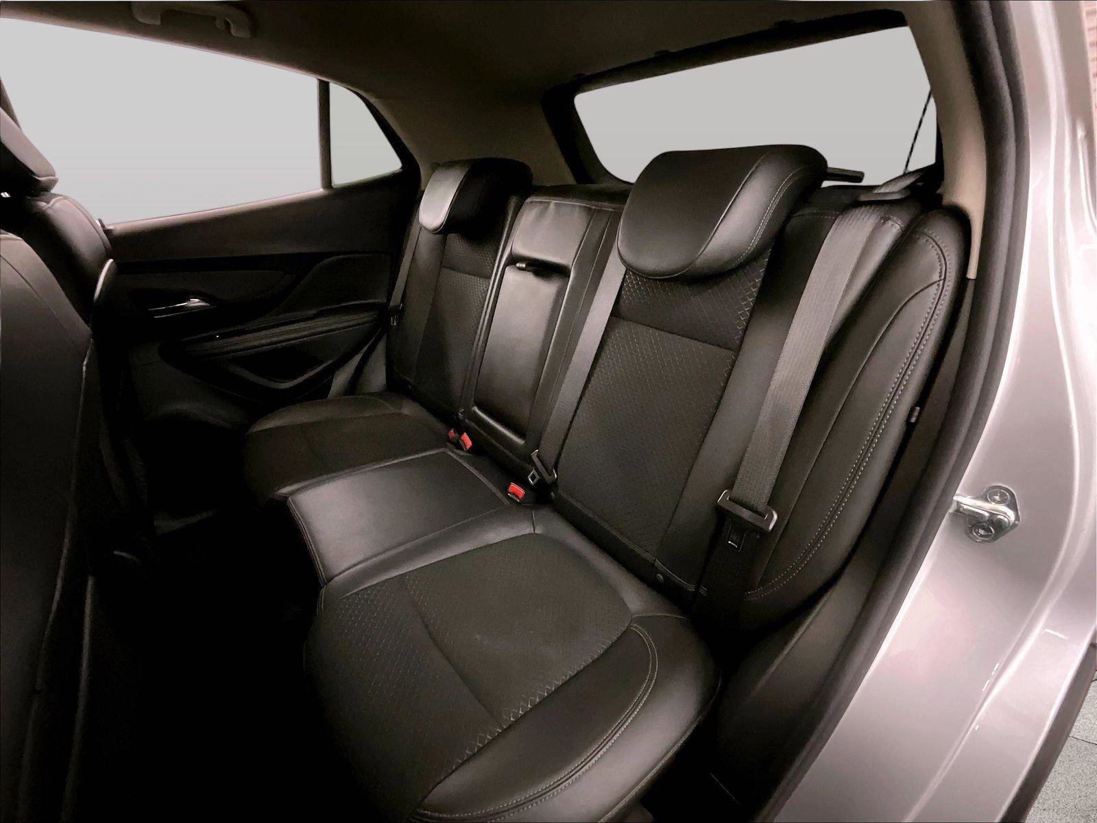 Used 2021 Buick Encore Preferred w/ Safety Package image 25
