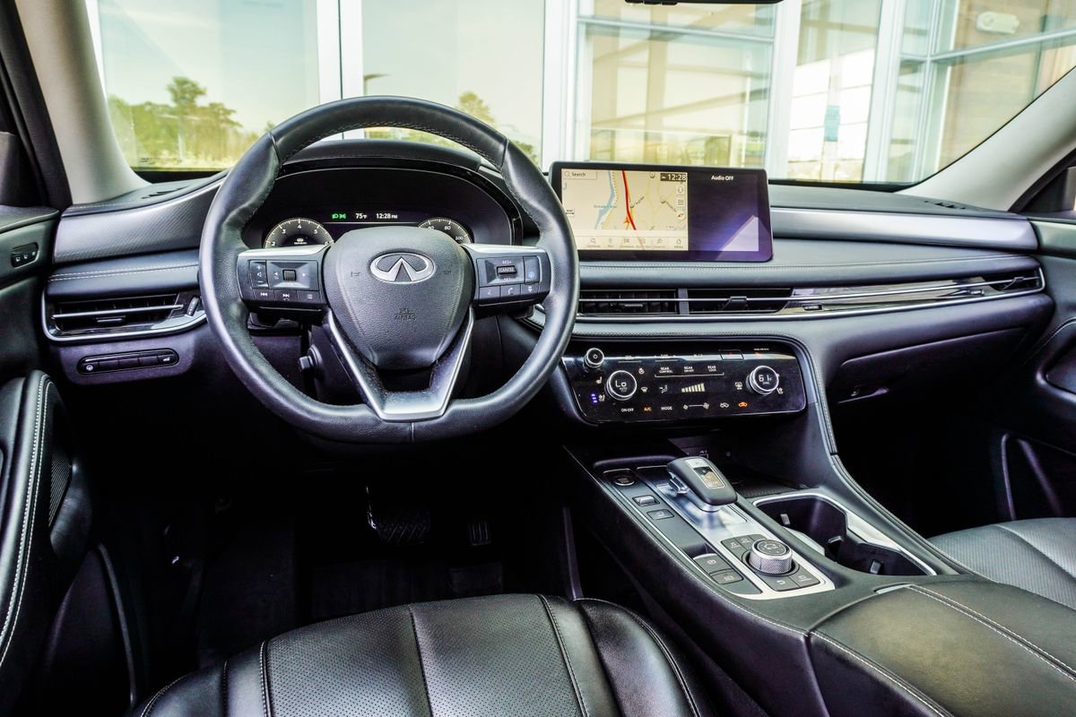 Certified 2023 INFINITI QX60 Luxe w/ Cargo Package image 16