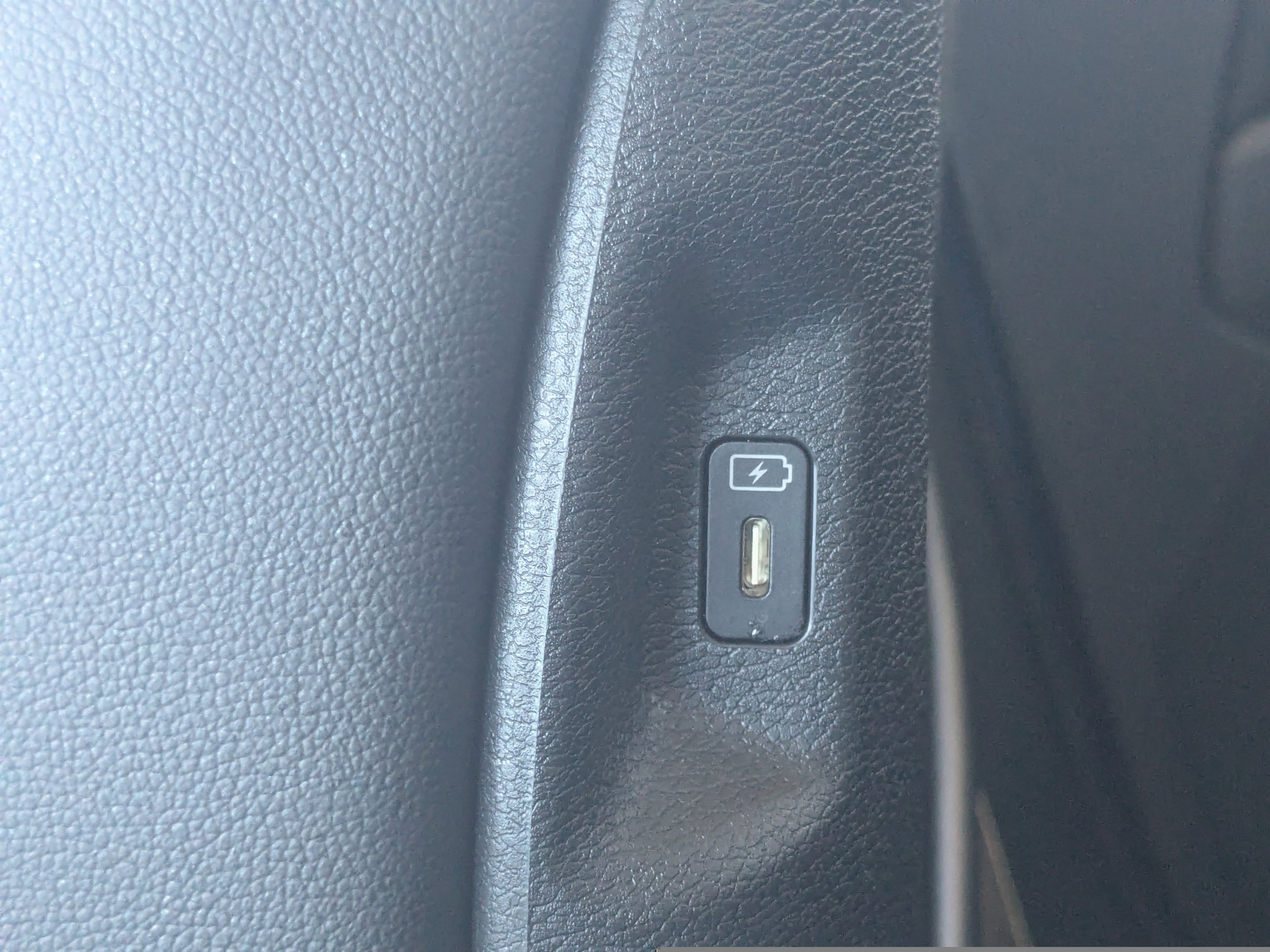 Certified 2026 Kia Sportage EX image 19