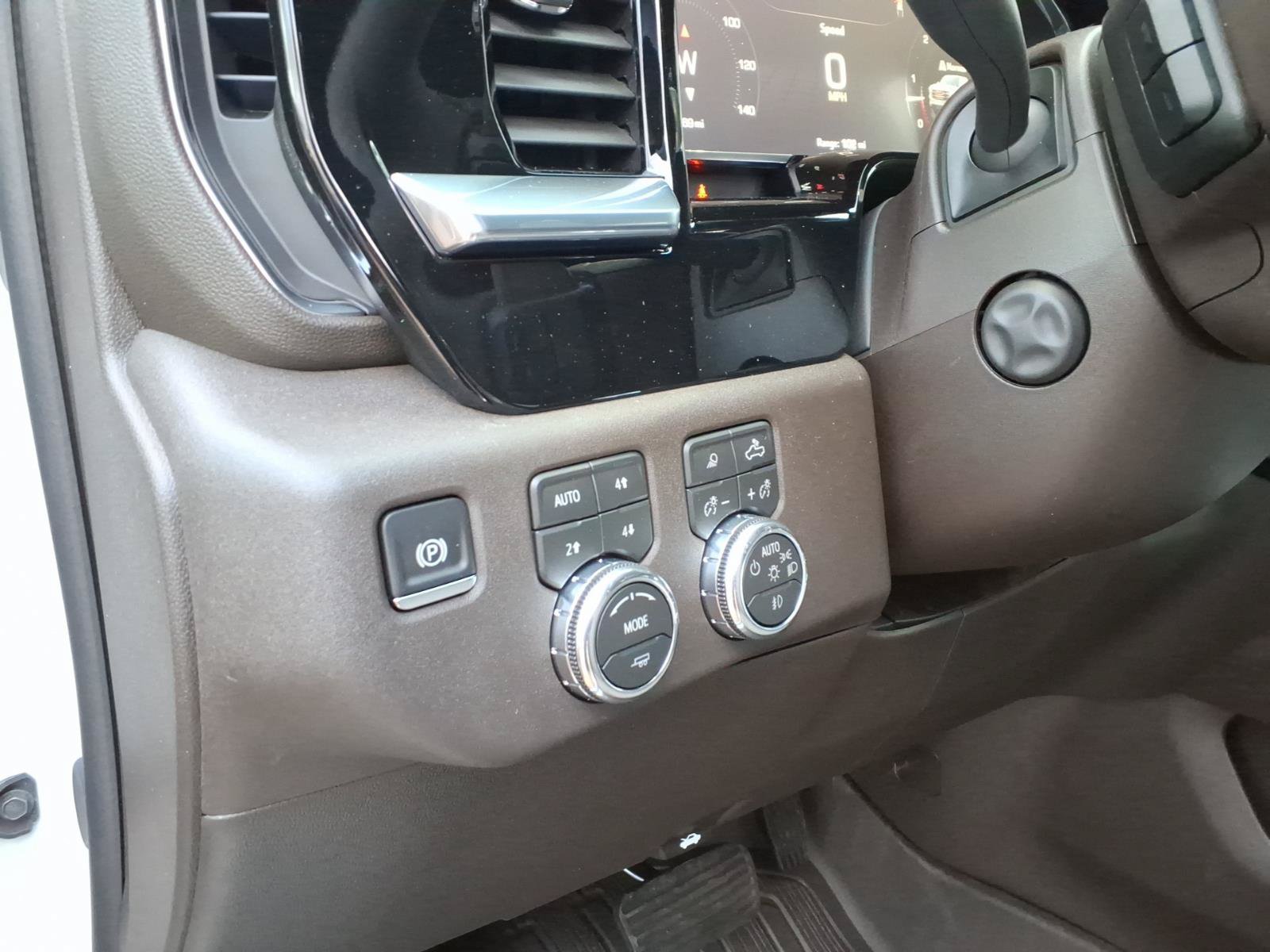 New 2026 GMC Sierra 1500 SLT w/ SLT Premium Plus Package AWD/4WD image 9