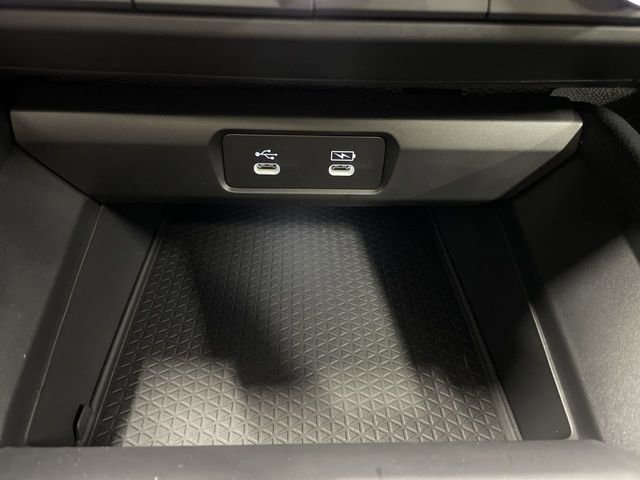 Used 2025 Honda Accord SE image 18