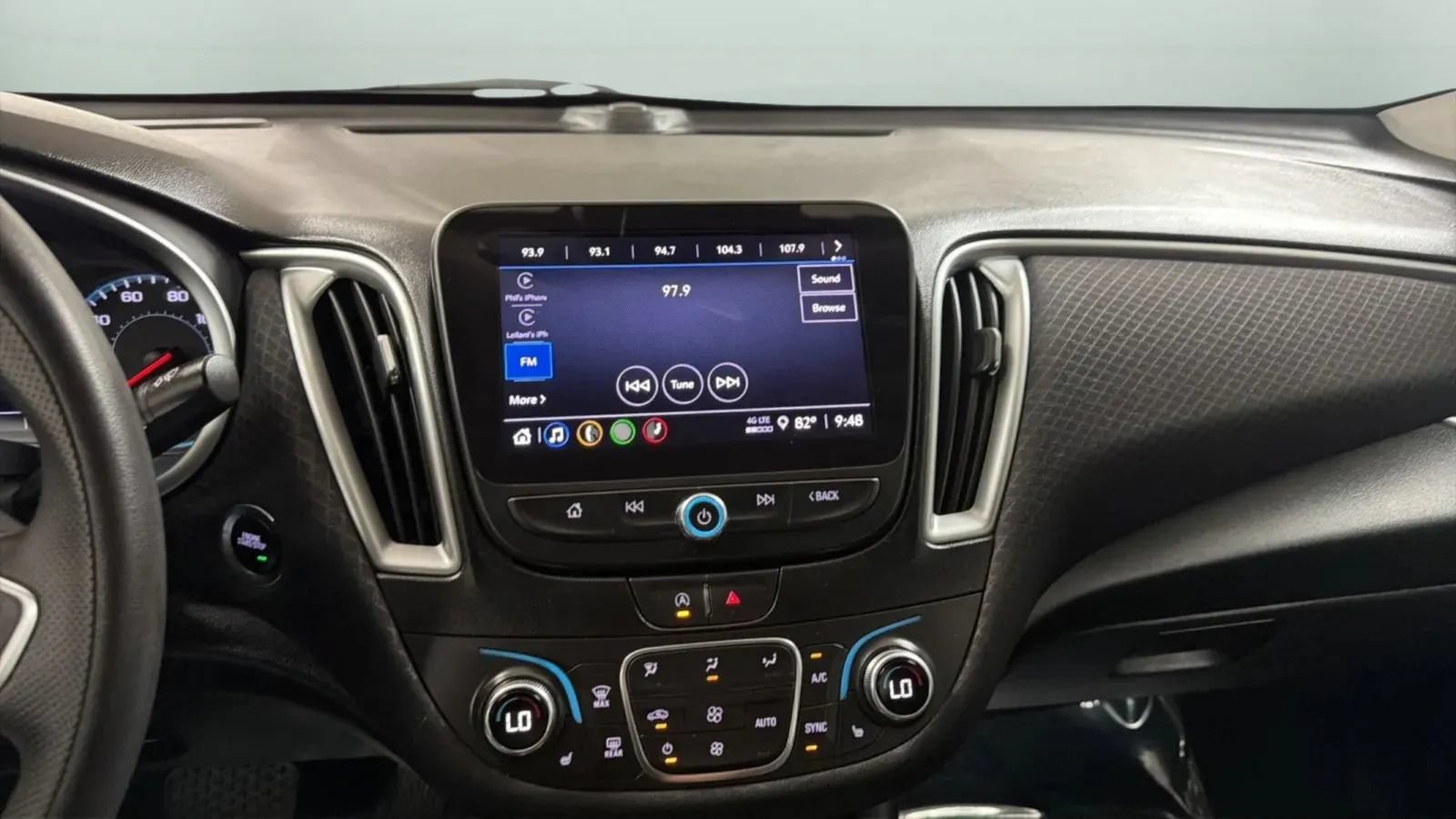 Used 2023 Chevrolet Malibu LT FWD image 13
